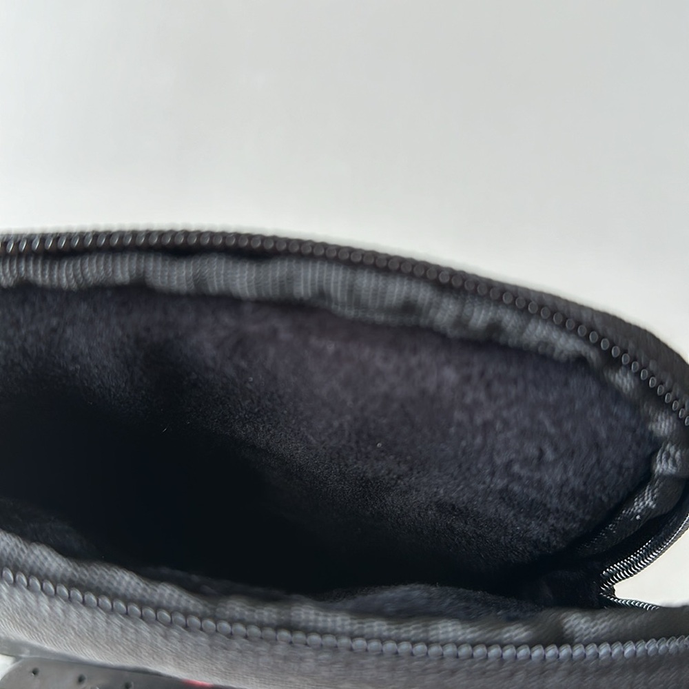 Thule Case - Picture 3 of 4